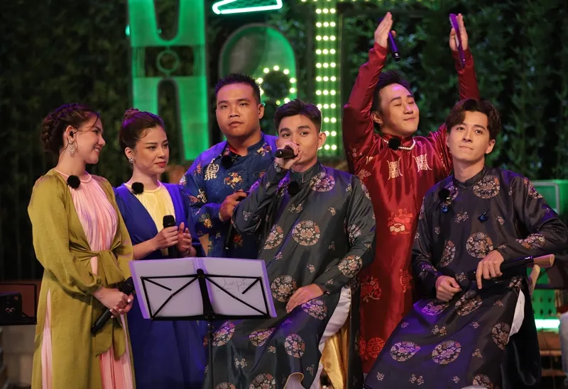 Jun Phạm trải lòng về sự ra đi của bố, bật khóc ngay trên sân khấu 5