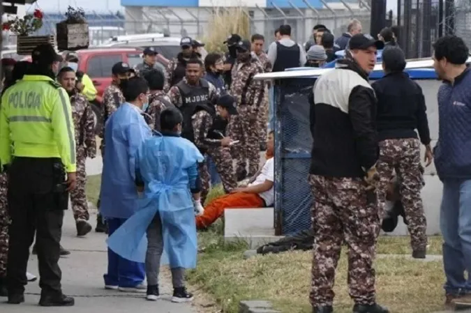 Ecuador: Tù nhân bạo loạn ở nhiều nơi, bắt cảnh sát làm con tin 1