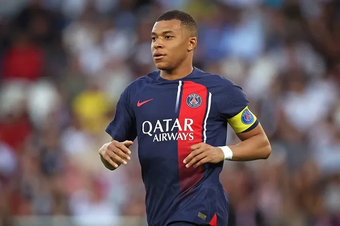 Kylian Mbappe để ngỏ khả năng gia nhập Liverpool - Ảnh: Internet