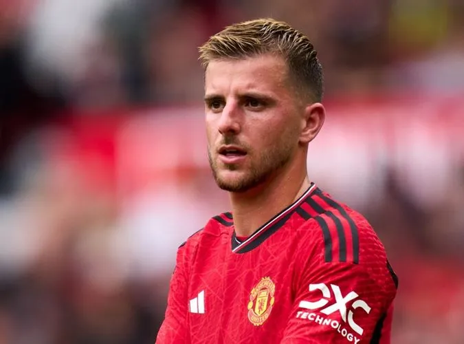 Đội hình tối ưu của MU với Amrabat: Mason Mount có vị trí mới | Tuyến giữa bá đạo 4