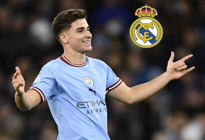 Real Madrid cân nhắc chiêu một Julian Alvarez từ Man City - Ảnh: Internet