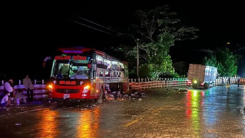 Tai nạn trên đèo Lò Xo, 5 người thương vong 1