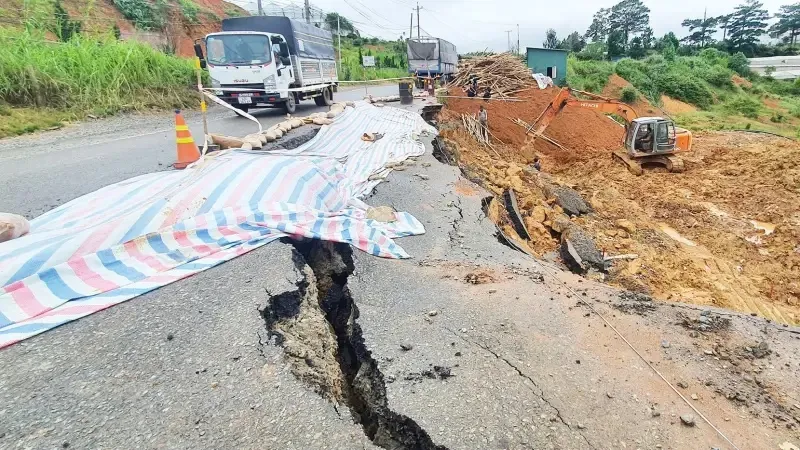 Điểm tin sáng 15/9: Nhiều phòng trọ TPHCM tiềm ẩn nguy cơ cháy | Bình cứu hỏa, thang dây khan hàng 5