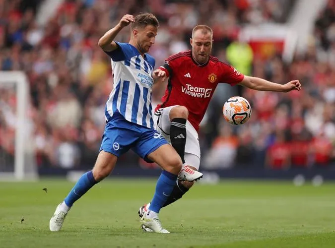 Chấm điểm MU 1-3 Brighton: Hojlund ra mắt Old Trafford thảm họa | Hàng thủ 