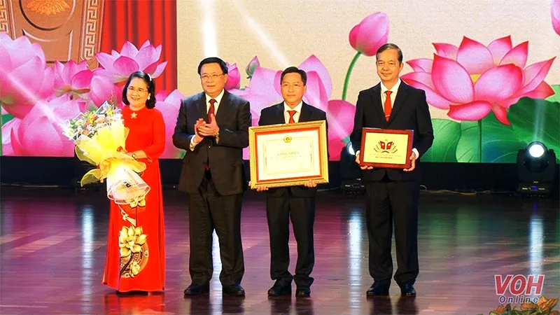 Thúc đẩy sự phát triển về chất của việc dạy  và học lý luận chính trị trong tình hình mới 4