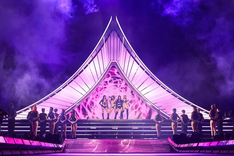 Born Pink World Tour chính thức khép lại, các thành viên gửi tâm thư đến fan giữa tin đồn tan rã 3