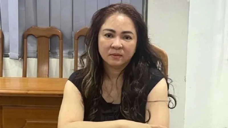 Điểm tin sáng 21/9: Bà Nguyễn Phương Hằng và 4 đồng phạm hầu tòa | Truy bắt nghi phạm bắt cóc bé gái 2 tuổi 1
