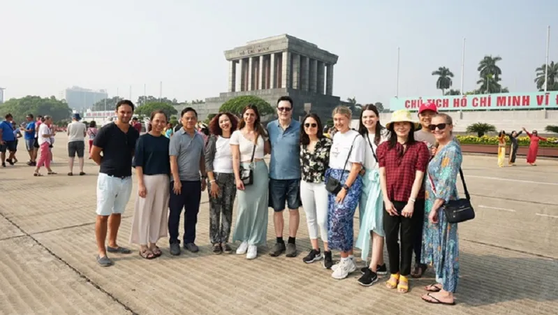 Khách du lịch quốc tế đến Hà Nội tăng gấp 4 lần 1