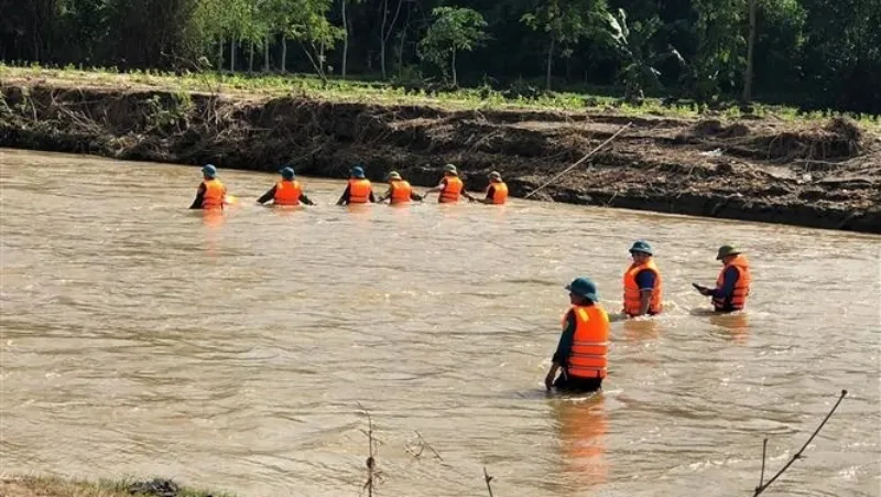 Tìm thấy thi thể nam sinh bị nước lũ cuốn trôi tại Nghệ An 1