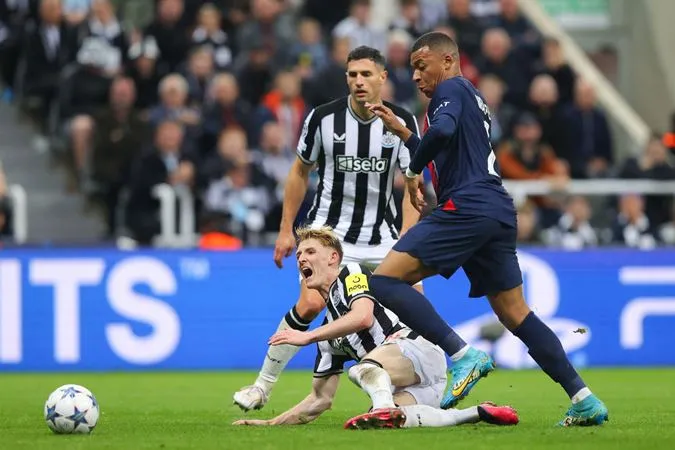 PSG thua thảm tại sân nhà Newcastle - Ảnh: Internet