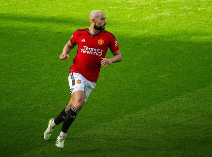 Chấm điểm MU 2-1 Brentford: McTominay kéo Ten Hag khỏi vũng lầy | Maguire kiến tạo ấn tượng 3