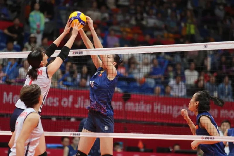 ASIAD 19: Tuyển bóng chuyền nữ Việt Nam tranh HCĐ cùng Thái Lan