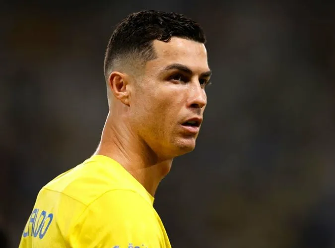 Ibrahimovic chế giễu Ronaldo, Neymar: "Có lẽ họ kiếm chưa đủ tiền" 1