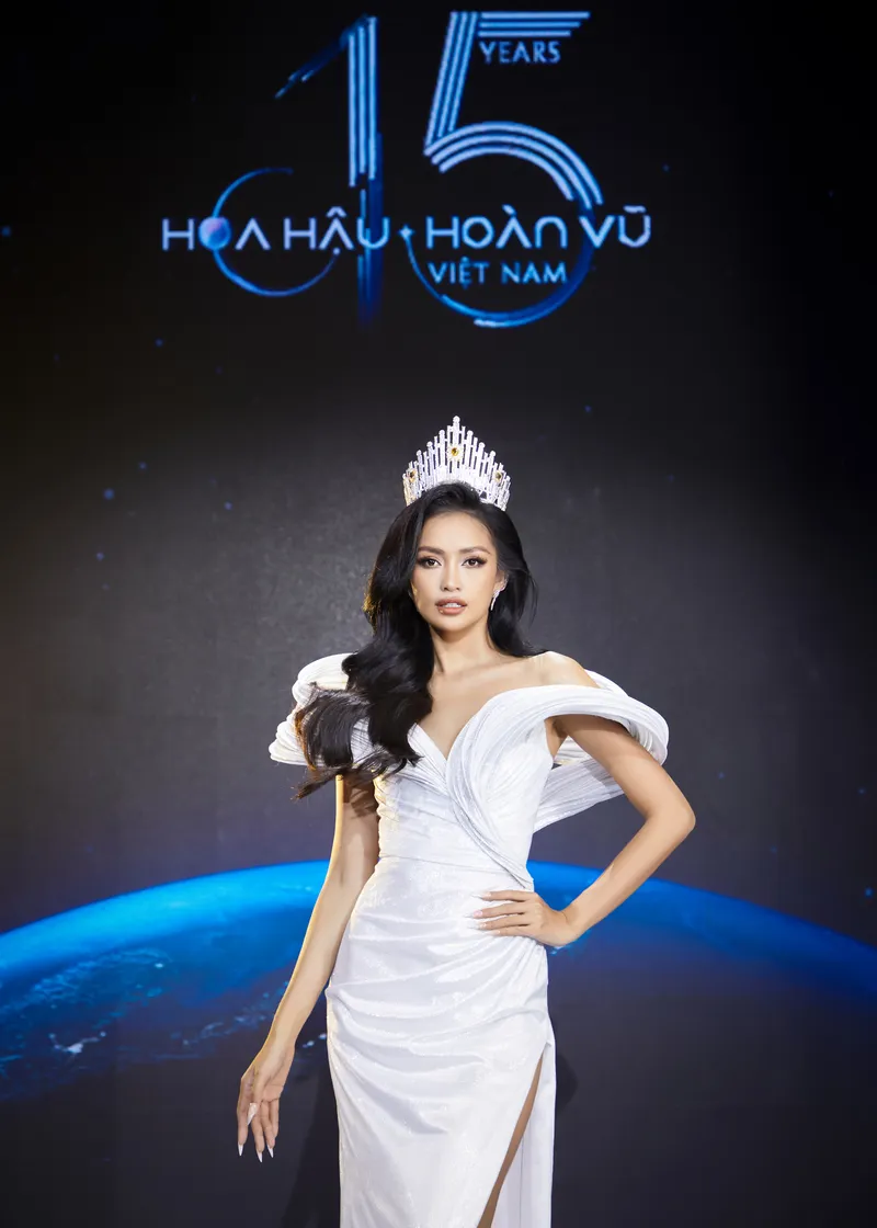 Miss Cosmo Vietnam - Hoa Hậu Hoàn Vũ Việt Nam