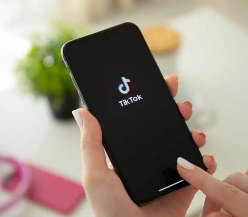 Đăng lại trên TikTok là gì và cách thực hiện trong 1 nốt nhạc 3