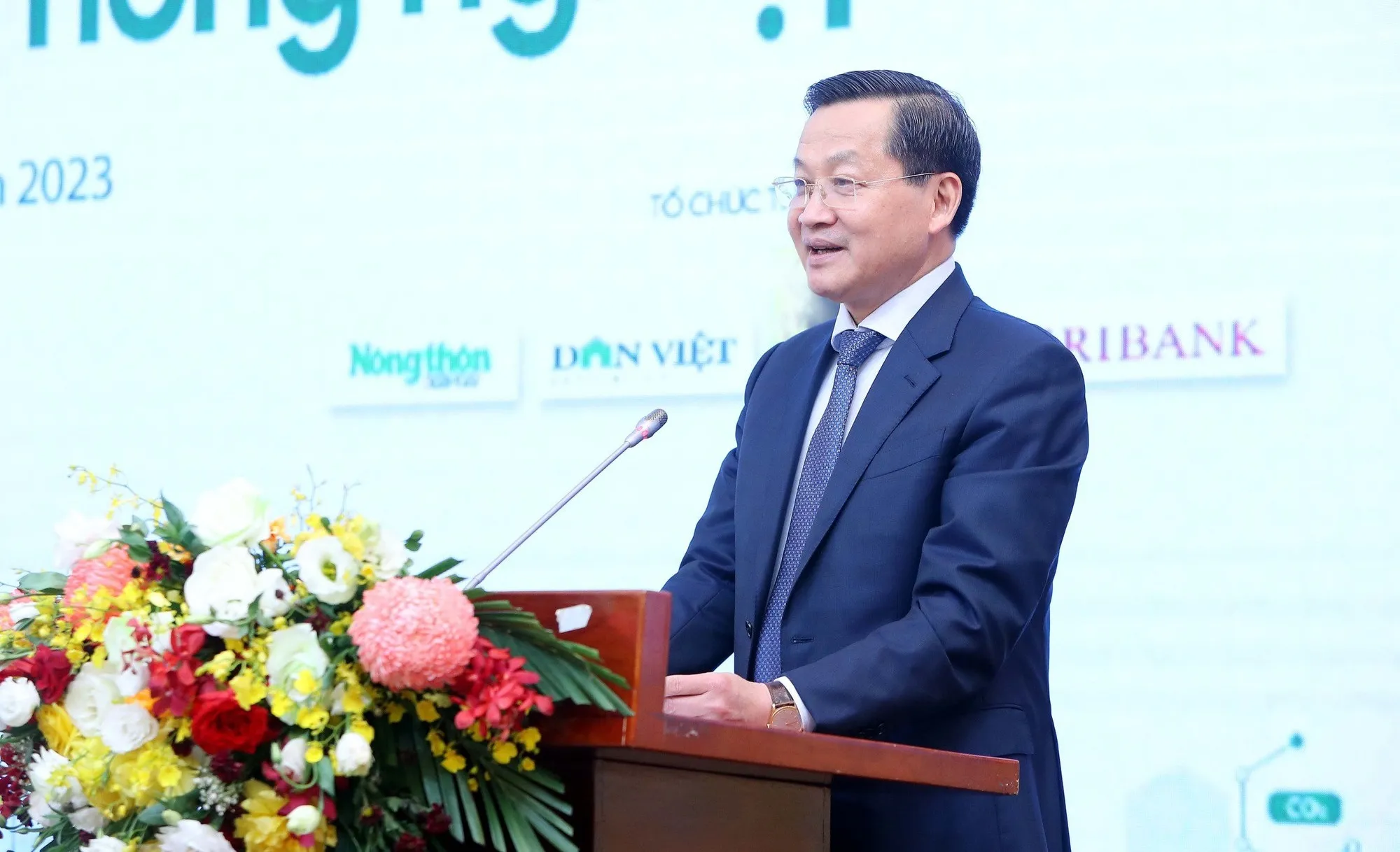 Phó Thủ tướng Lê Minh Khái phát biểu tại diễn đàn sáng 12/10