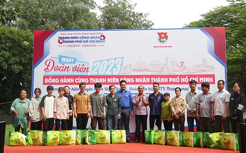 Chương trình “Ngày đoàn viên” và “Ngày hội đồng hành cùng thanh niên công nhân” 2