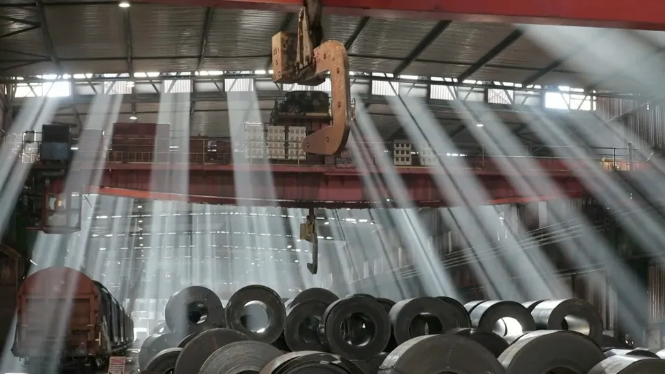 Giá sắt thép xây dựng hôm nay 16/10/2023: Quay đầu giảm 1