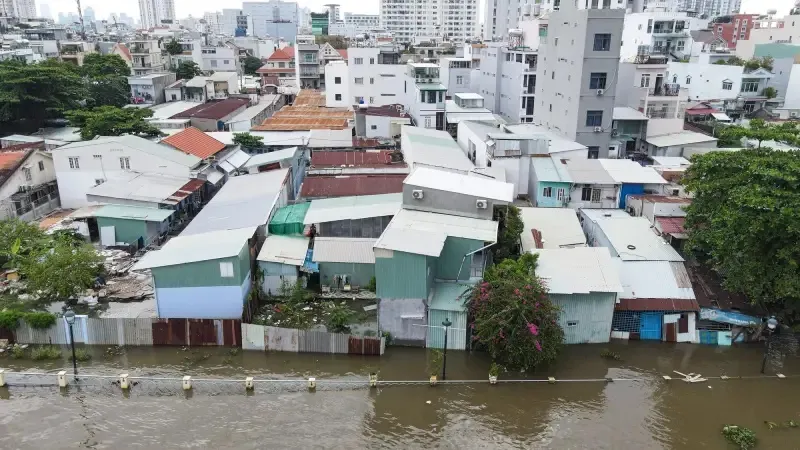 Điểm tin sáng 16/10: TPHCM thanh tra khoản thu trường học | Triều cường gây ngập úng 3