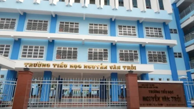 Điểm tin trưa 18/10: Giáo viên đánh gãy ngón tay học sinh bị kỷ luật | Sạt lở núi làm sập phòng học ở Quảng Nam 2