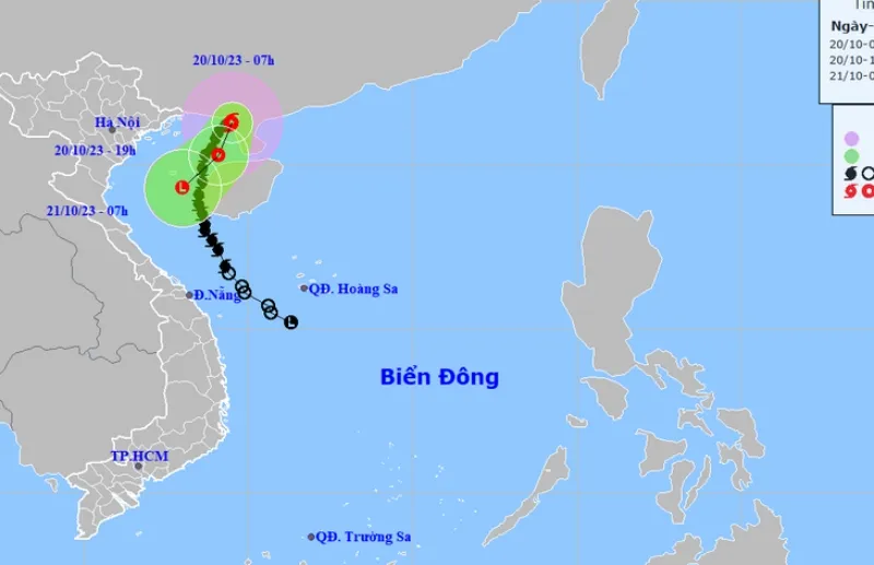 Điểm tin trưa 20/10: Đang đưa 78 ngư dân bị chìm tàu về đất liền | Bão số 5 bắt đầu suy yếu 1