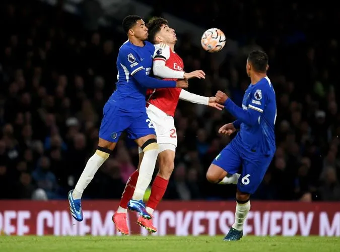 Chấm điểm Chelsea 2-2 Arsenal: Robert Sanchez báo hại | Declan Rice gieo sầu cho The Blues 2