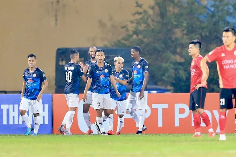 Kết quả V-League Công An Hà Nội vs Bình Định: Nhà ĐKVĐ thoát thua trận mở màn