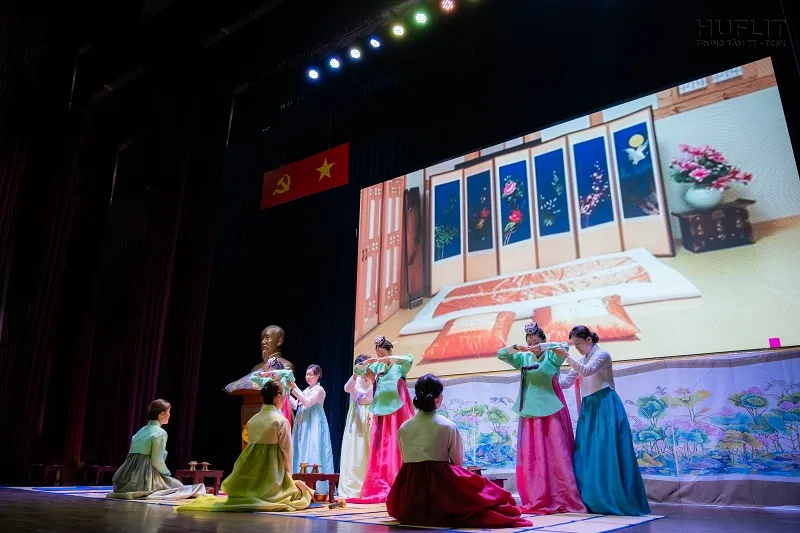 Sự kiện văn hóa “Tái hiện lễ trưởng thành và lễ cưới truyền thống Hàn Quốc” 5