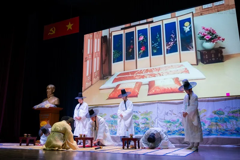 Sự kiện văn hóa “Tái hiện lễ trưởng thành và lễ cưới truyền thống Hàn Quốc” 10