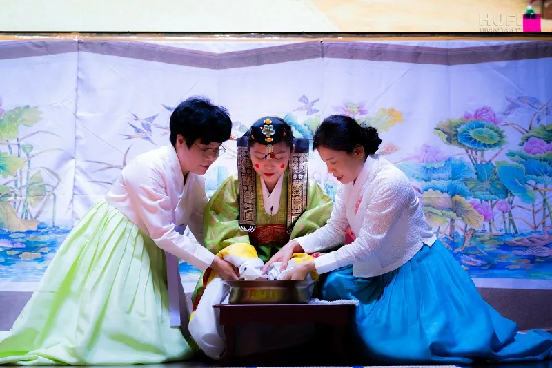 Sự kiện văn hóa “Tái hiện lễ trưởng thành và lễ cưới truyền thống Hàn Quốc” 16