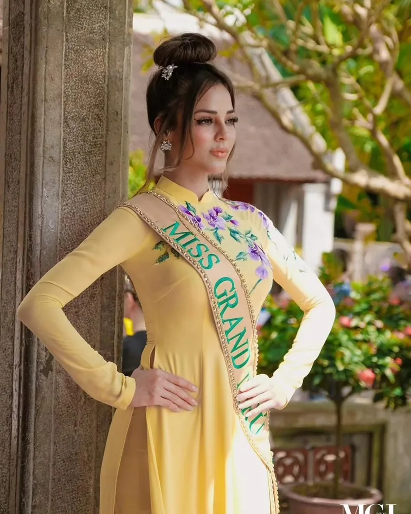 Chân dung Tân Miss Grand International 2023 - Luciana Fuster: Mặt xinh như thiên thần, dáng đồng hồ cát 6