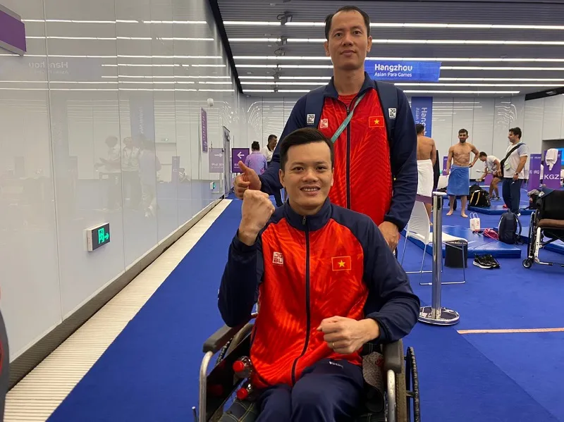 Kình ngư Lê Tiến Đạt mang về HCV đầu tiên cho Việt Nam tại Asian Para Games 4