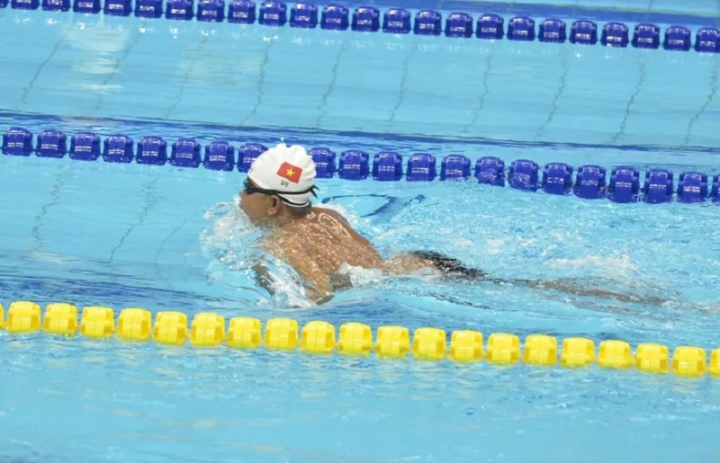 Kình ngư Lê Tiến Đạt mang về HCV đầu tiên cho Việt Nam tại Asian Para Games 4