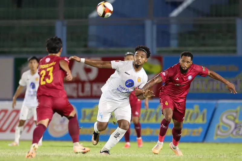 Kết quả V-League Khánh Hòa vs Nam Định: “Vua phá lưới” lên tiếng, đội bóng thành Nam dẫn đầu BXH