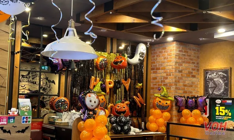 Rộn ràng không khí Halloween tại TPHCM 8