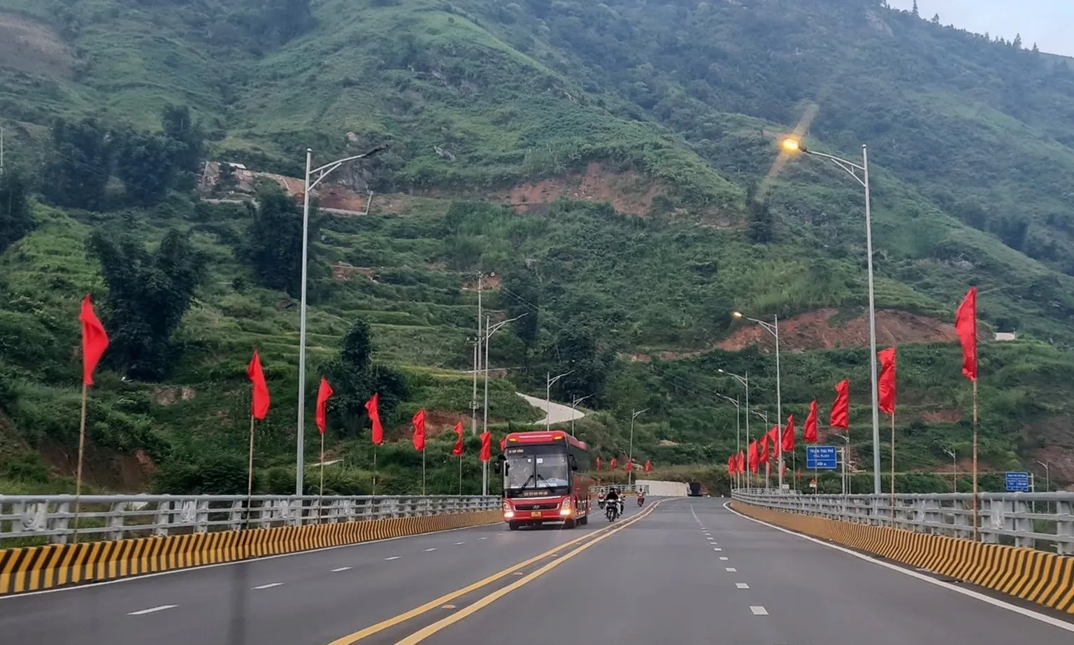 Nội Bài - Lào Cai