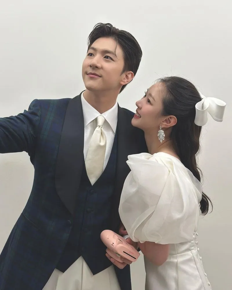 Thunder (MBLAQ) kết hôn cùng cựu thành viên Gugudan, Dara (2NE1) nhận xét thế nào về em dâu? 3