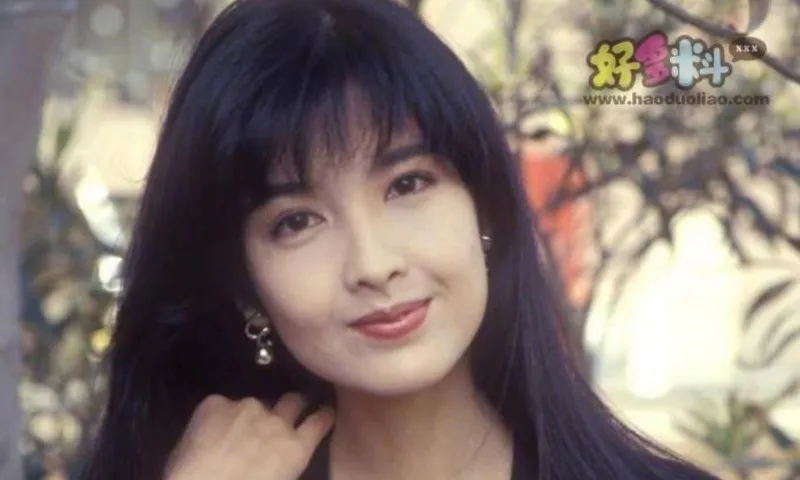 Châu Huệ Mẫn kêu gọi các fan hâm mộ ngừng gửi thư cho cô 1