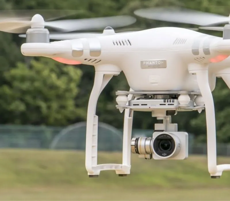 Drone là gì? Cơ chế hoạt động và ứng dụng trong đời sống 3