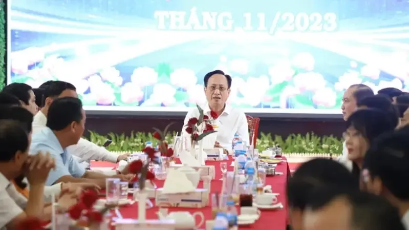 Chủ tịch UBND Bạc Liêu lần đầu “cafe sáng” với doanh nghiệp 1