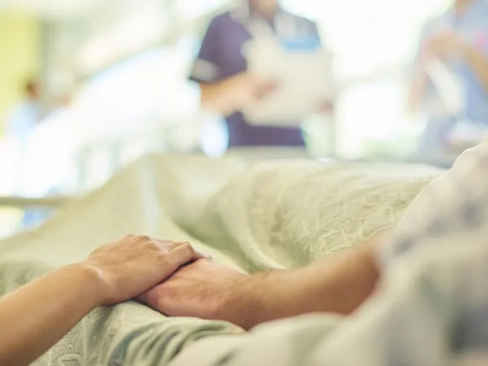 Sốc trong sốt xuất huyết nguy hiểm thế nào, làm sao nhận biết? 1