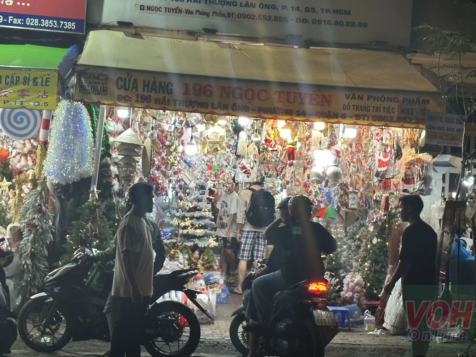 Không khí Giáng Sinh đang đến tại TPHCM 10