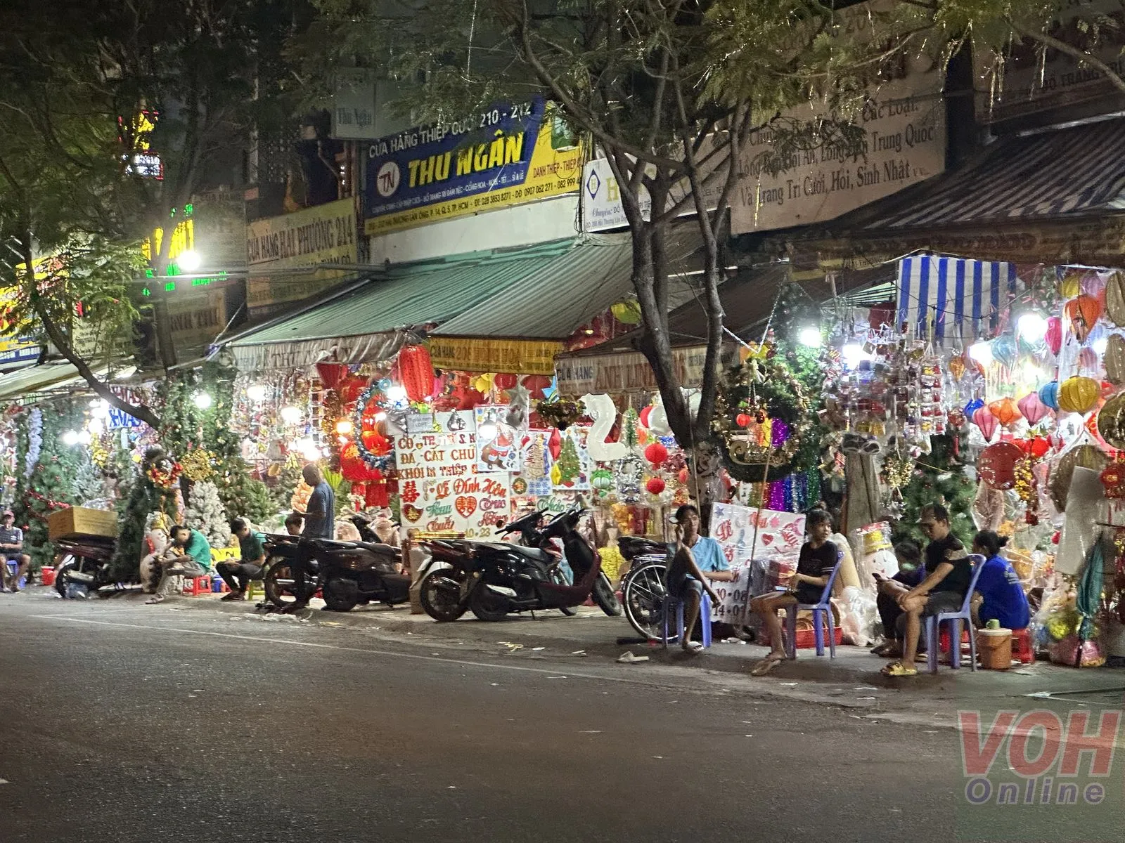 Không khí Giáng Sinh đang đến tại TPHCM 12