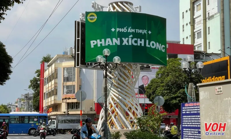 Phố ẩm thực Phan Xích Long: Hàng quán kỳ vọng hút du khách 3