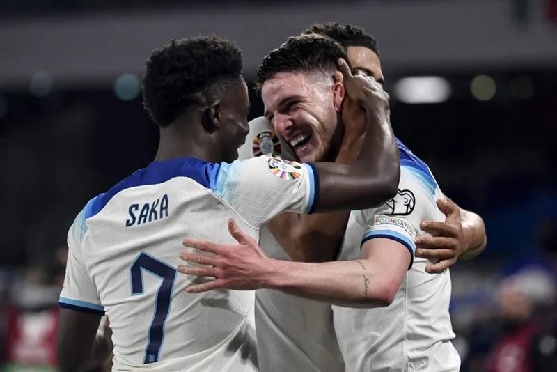 Saka và Declan Rice một tay giúp Tam Sư giành trọn 3 điểm - Ảnh: Internet