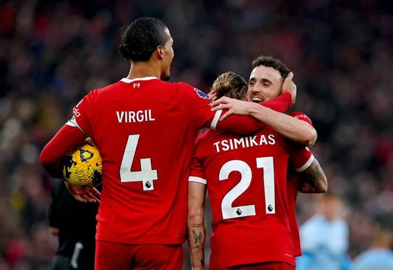 Pep Guardiola "gây lú" cho phóng viên khi được hỏi về Liverpool 2