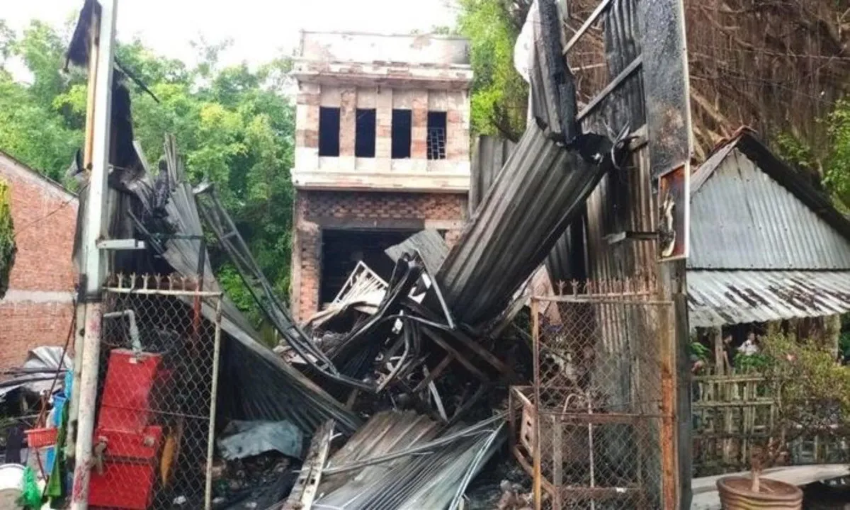 Vĩnh Long: Cháy nhà trong đêm, 2 cha con tử vong