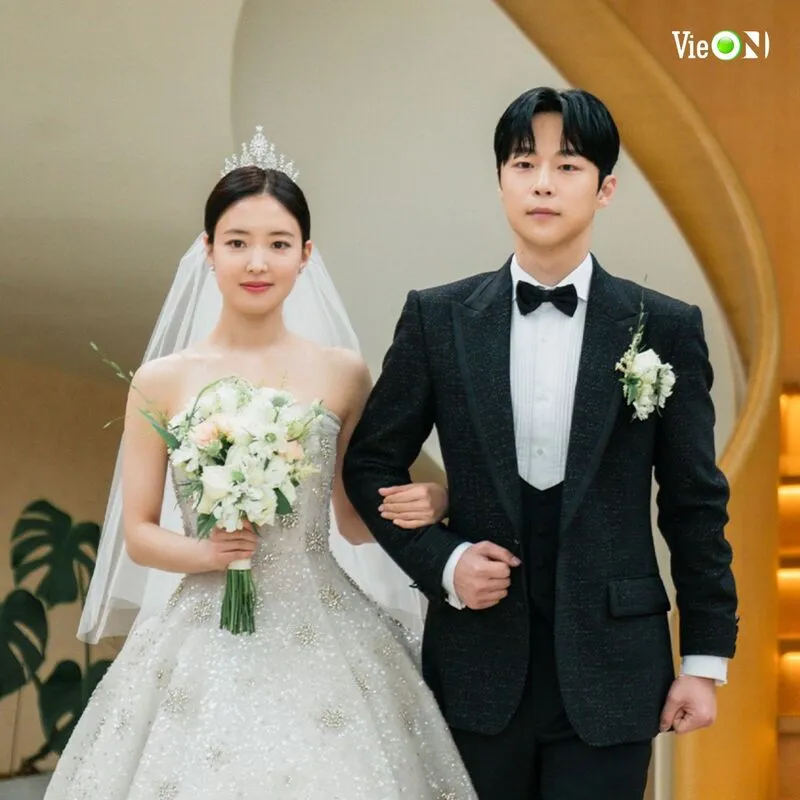 Lên sóng cùng ngày, Hôn Nhân Hợp Đồng của Lee Se Young áp đảo rating Kim Yoo Jung 4