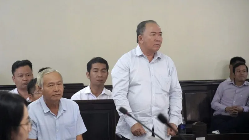 Vụ Chủ tịch huyện ký cấp sổ đỏ sai: TAND tỉnh Bà Rịa - Vũng Tàu trả hồ sơ 1