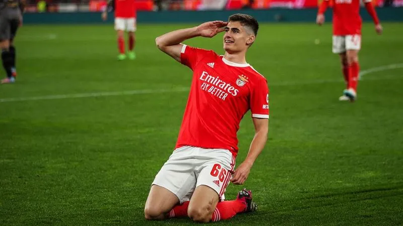 Antonio Silva là cái tên mới nhất lọt vào danh sách mua sắm của MU - Ảnh: Internet